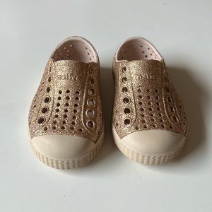 Toddler Native Jefferson Gold Size 4